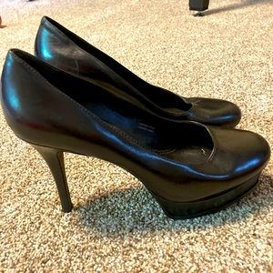 Vera Wang Lavender size 9 heels